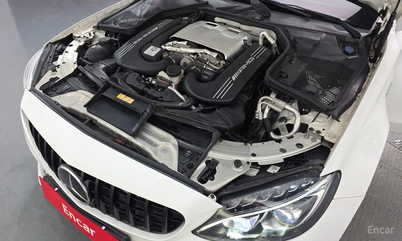 Mercedes-Benz C 63 AMG S* BUCKET* SEATS* BURMESTER* CERAMIC* ДИСТРОНИК* Х, снимка 17 - Автомобили и джипове - 55971090