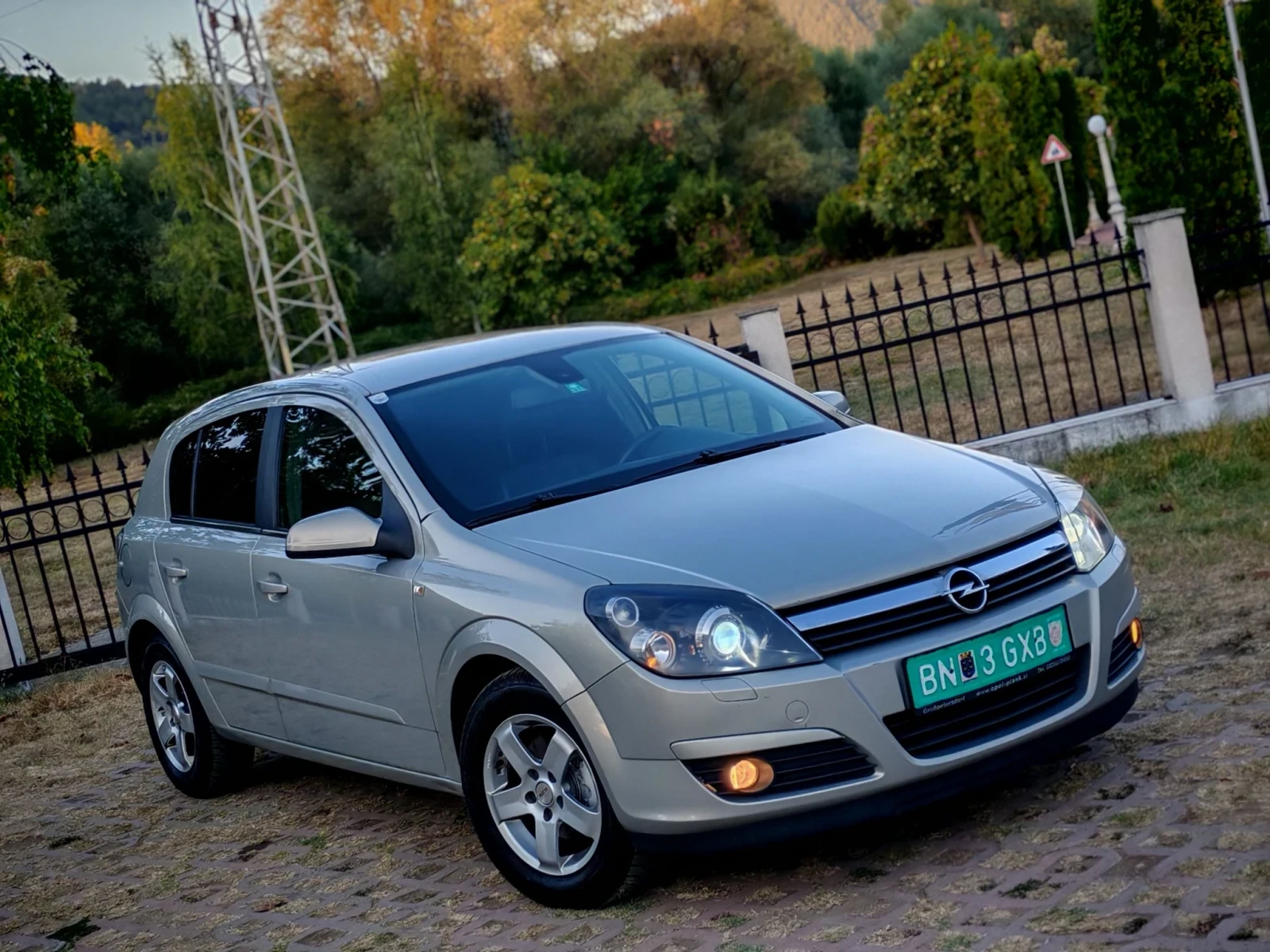 Opel Astra 1.7CDTI(101)* 6-СКОРОСТИ* COSMO-EDITION* НОВ ВНОС*