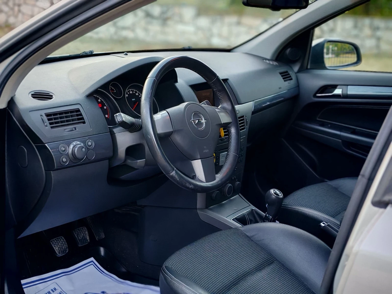 Opel Astra 1.7CDTI(101)* 6-СКОРОСТИ* COSMO-EDITION* НОВ ВНОС*, снимка 10 - Автомобили и джипове - 55993690