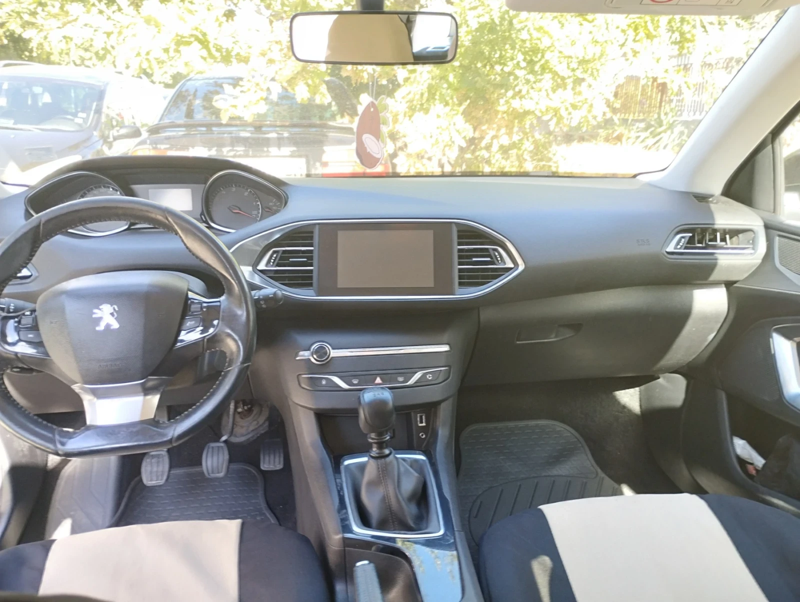 Peugeot 308 1.6 BlueHDi , снимка 6 - Автомобили и джипове - 56135241