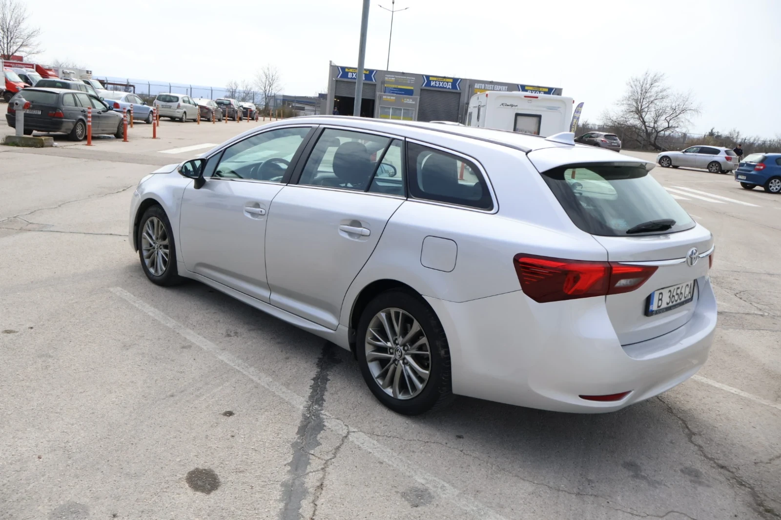Toyota Avensis, снимка 3 - Автомобили и джипове - 56657785