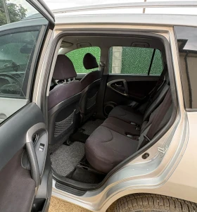 Toyota Rav4 2.2 D-4D (136 к.с.) 4x4 , снимка 8