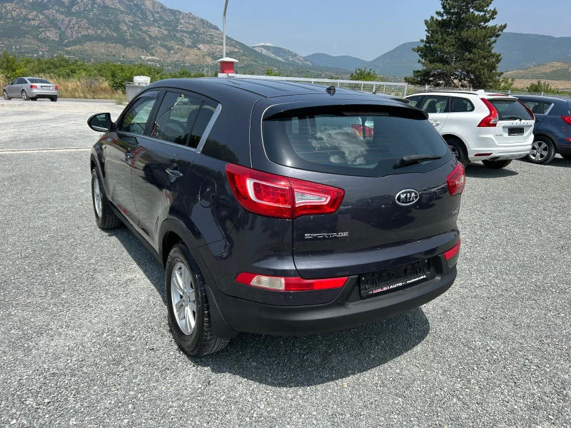 Kia Sportage (КАТО НОВА), снимка 8 - Автомобили и джипове - 40646741