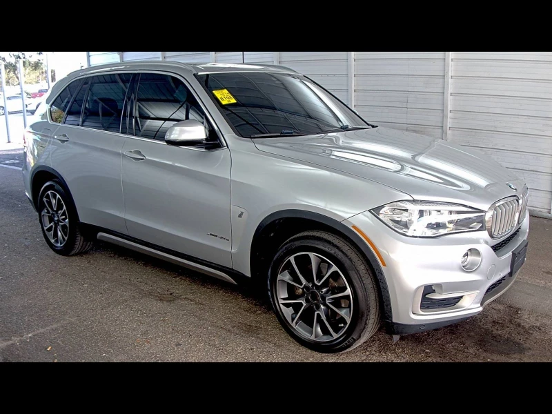 BMW X5 LANE ASSIST/PANO/КАМЕРИ/KEYLESS/HYBRID/ВАКУУМ , снимка 2 - Автомобили и джипове - 48542269