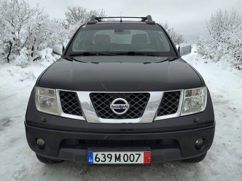 Nissan Navara 2.5d Automat, снимка 2 - Автомобили и джипове - 48805325