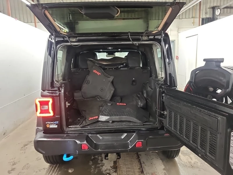Jeep Wrangler * SAHARA * CARFAX * Plug-in Hybrid * , снимка 17 - Автомобили и джипове - 53246483