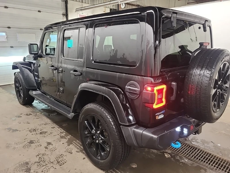 Jeep Wrangler * SAHARA * CARFAX * Plug-in Hybrid * , снимка 4 - Автомобили и джипове - 53246483