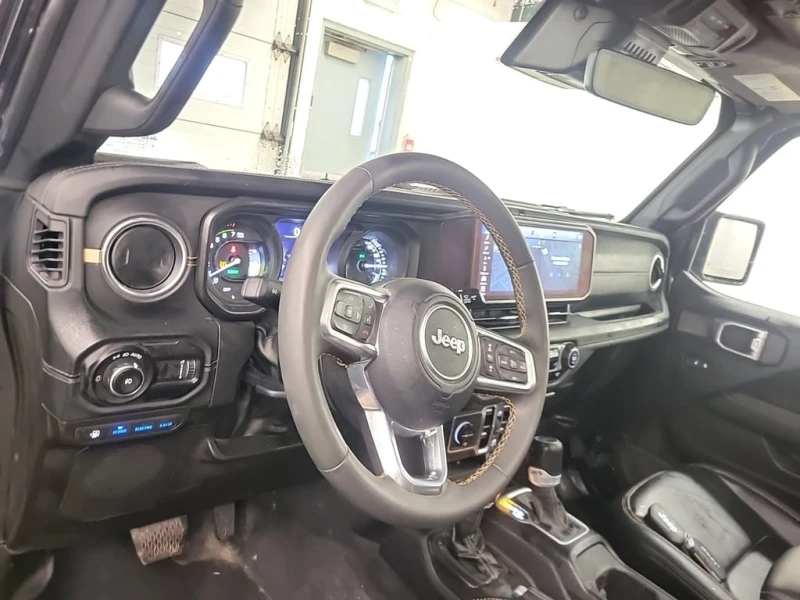 Jeep Wrangler * SAHARA * CARFAX * Plug-in Hybrid * , снимка 10 - Автомобили и джипове - 53246483