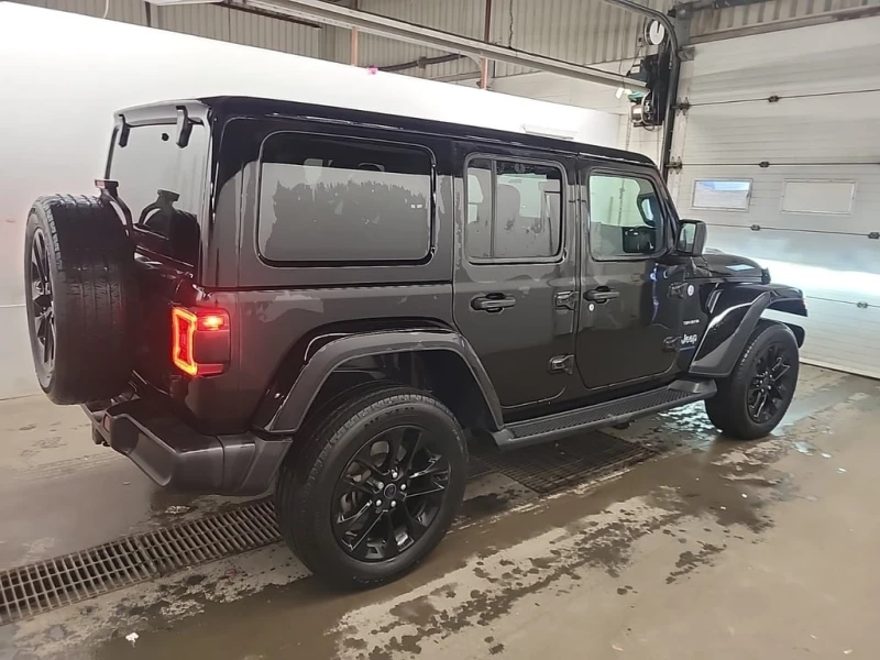 Jeep Wrangler * SAHARA * CARFAX * Plug-in Hybrid * , снимка 3 - Автомобили и джипове - 53246483