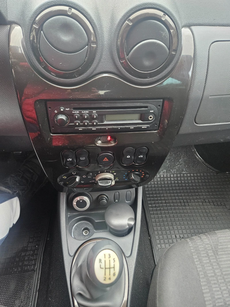 Dacia Duster 4X4 , снимка 9 - Автомобили и джипове - 53266394