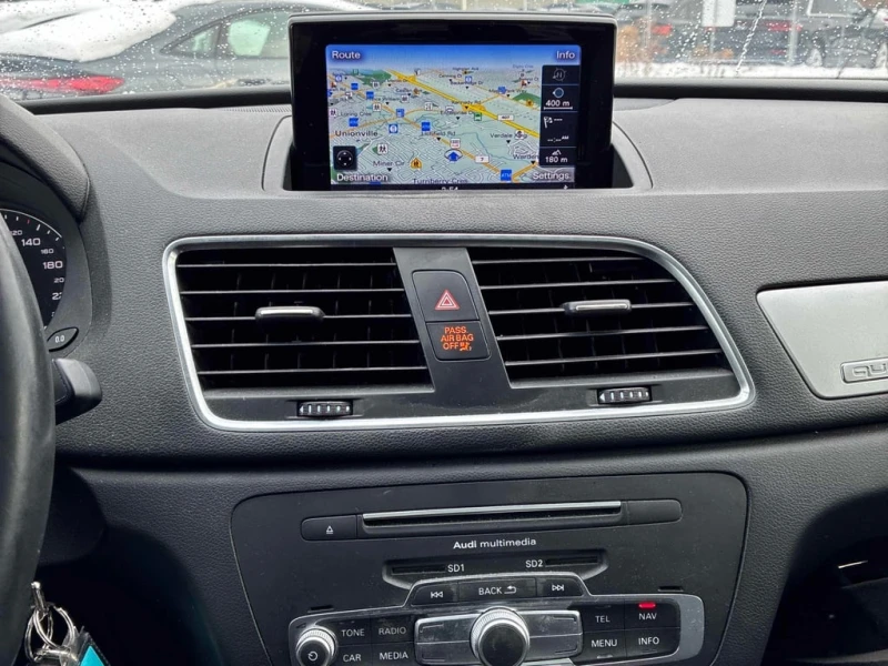 Audi Q3 QUATTRO * ГЛАВНО ПРЕДСТАВИТЕЛСТВО НА AUDI * , снимка 9 - Автомобили и джипове - 53393887