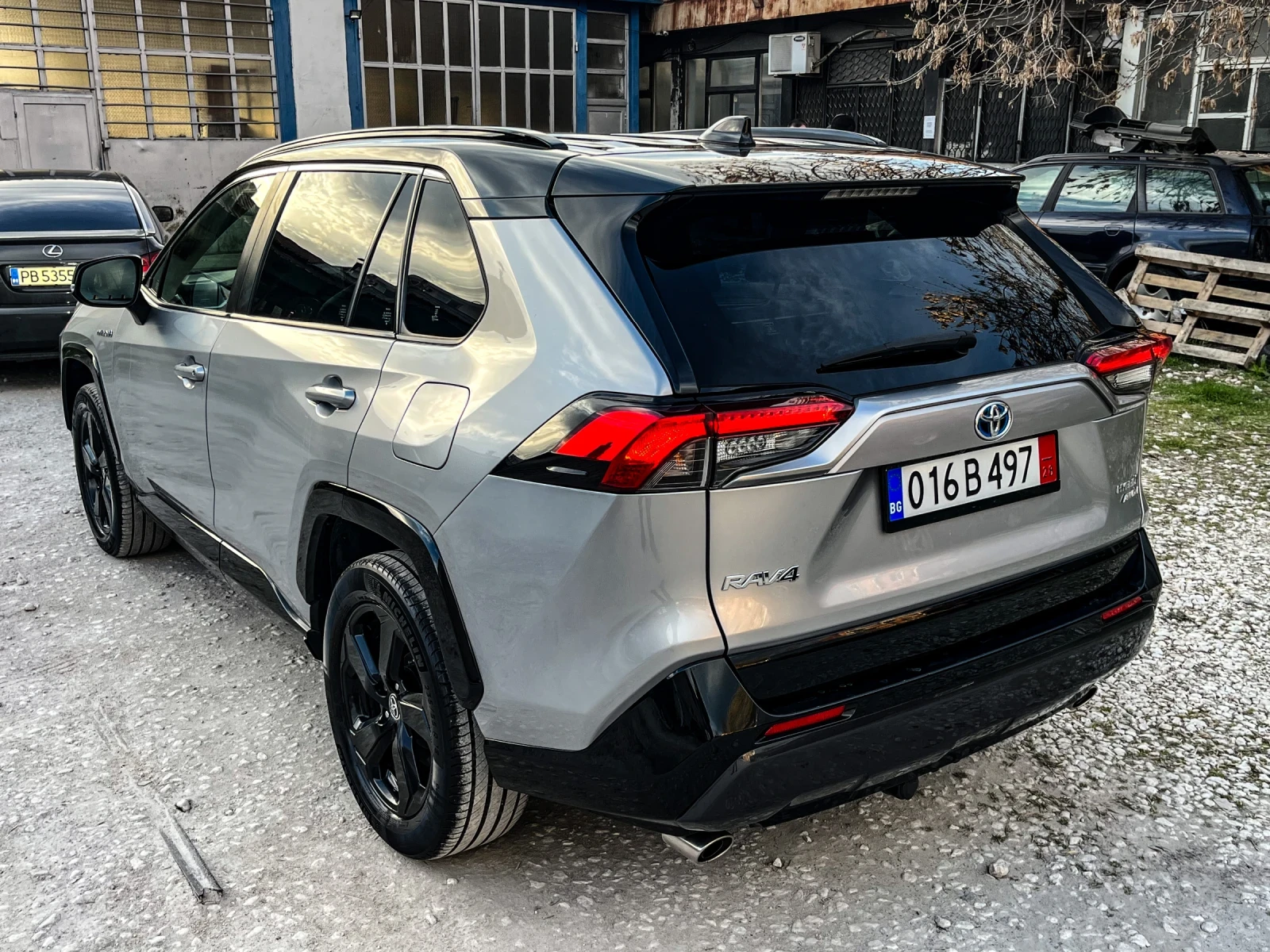Toyota Rav4 Hybrid/4x4/BiTon/гаранция/117 000km - изображение 5