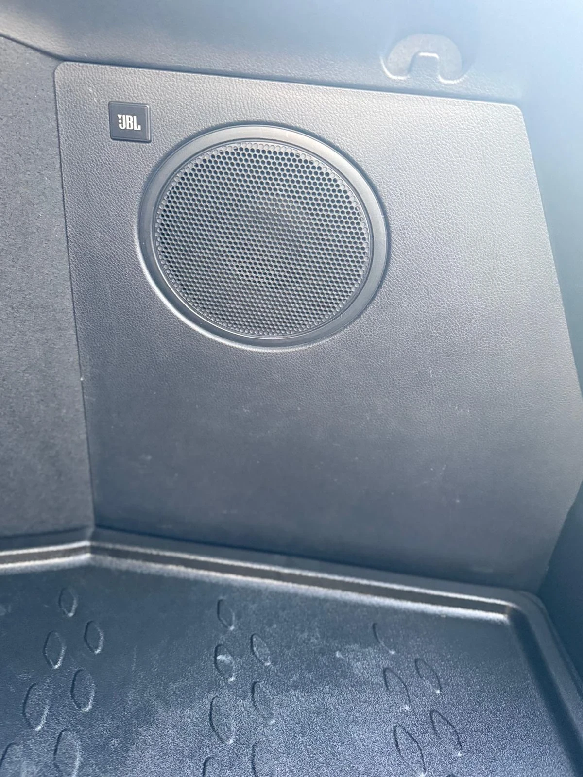 Toyota C-HR 1.8HIBRID/BENZIN/AVTOMAT/NAVI/KAMERA/JBL - изображение 10