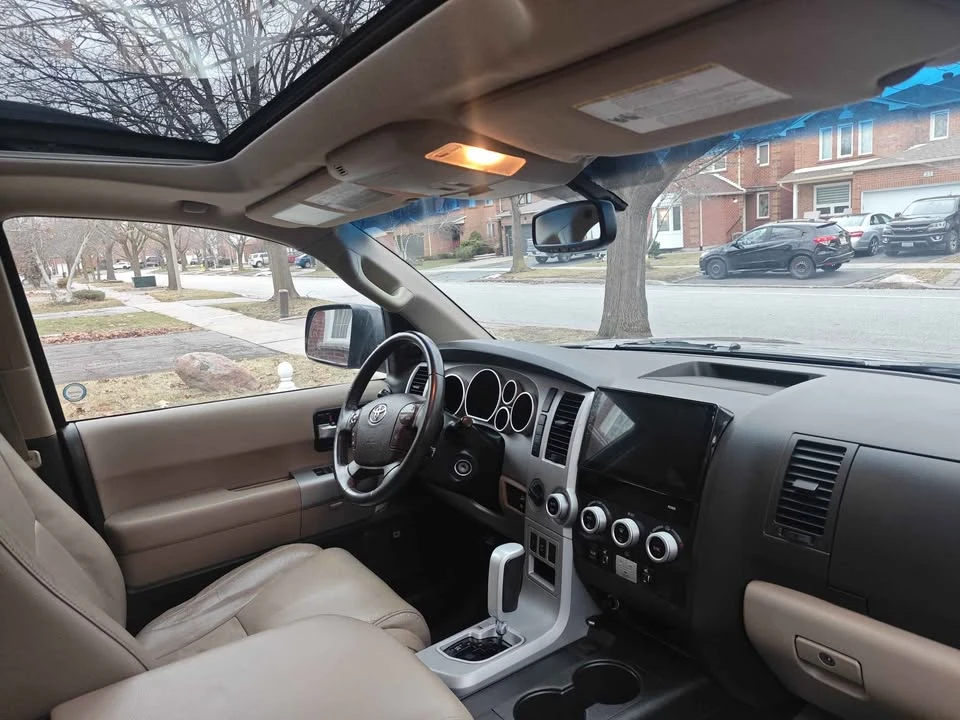 Toyota Sequoia CARFAX* АВТОФИНАНСИРАНЕ* БЕЗ ПЪРВОНАЧАЛНА ВНОСКА*  - изображение 10