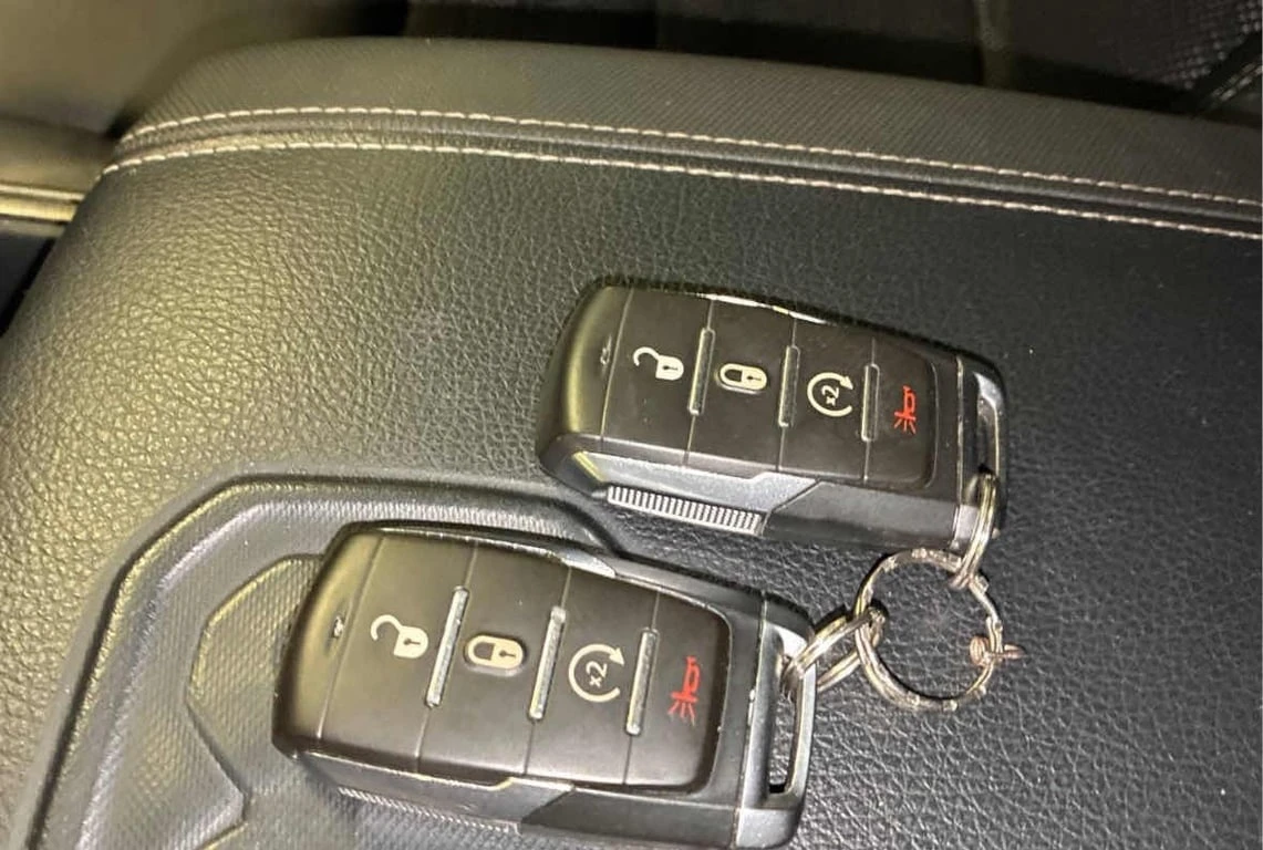 Dodge RAM 1500 2022 * Sport * CARFAX * ��� ������������ ������ | Mobile.bg � ����������� 13