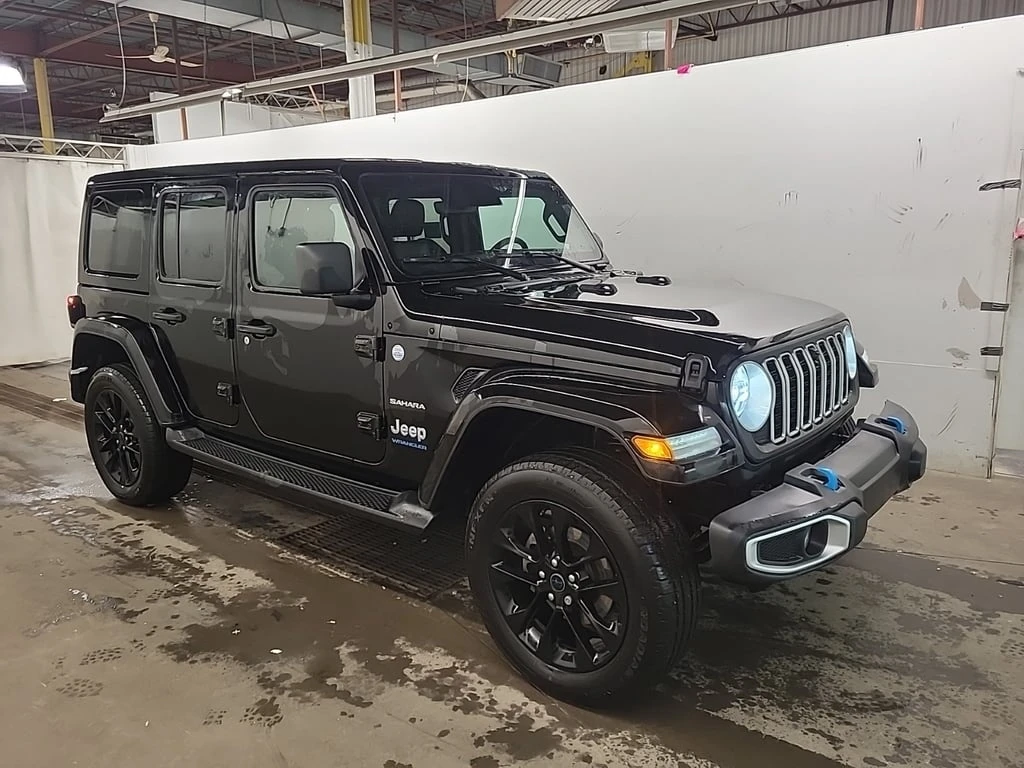 Jeep Wrangler * SAHARA * CARFAX * Plug-in Hybrid *  - изображение 2