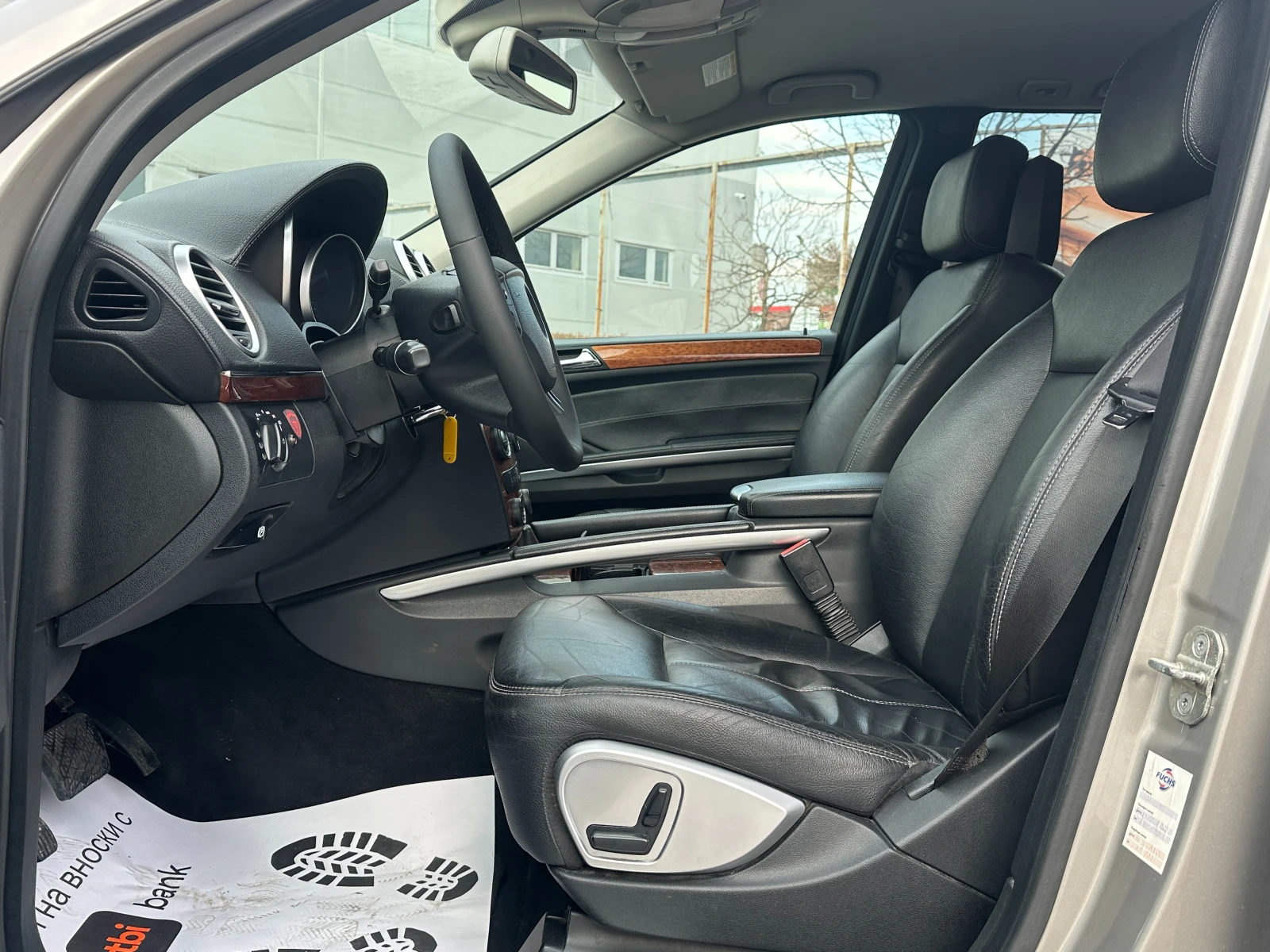 Mercedes-Benz GL 320 7 места, снимка 8 - Автомобили и джипове - 53732310