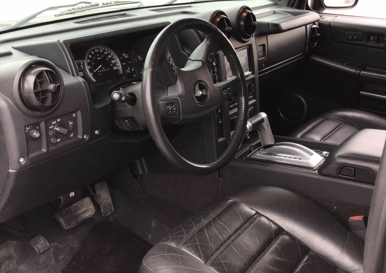 Hummer H2 КОжа* Подгрев* Кейлес* Blind Spot* CARFAX* ВИДЕО, снимка 6 - Автомобили и джипове - 53991093