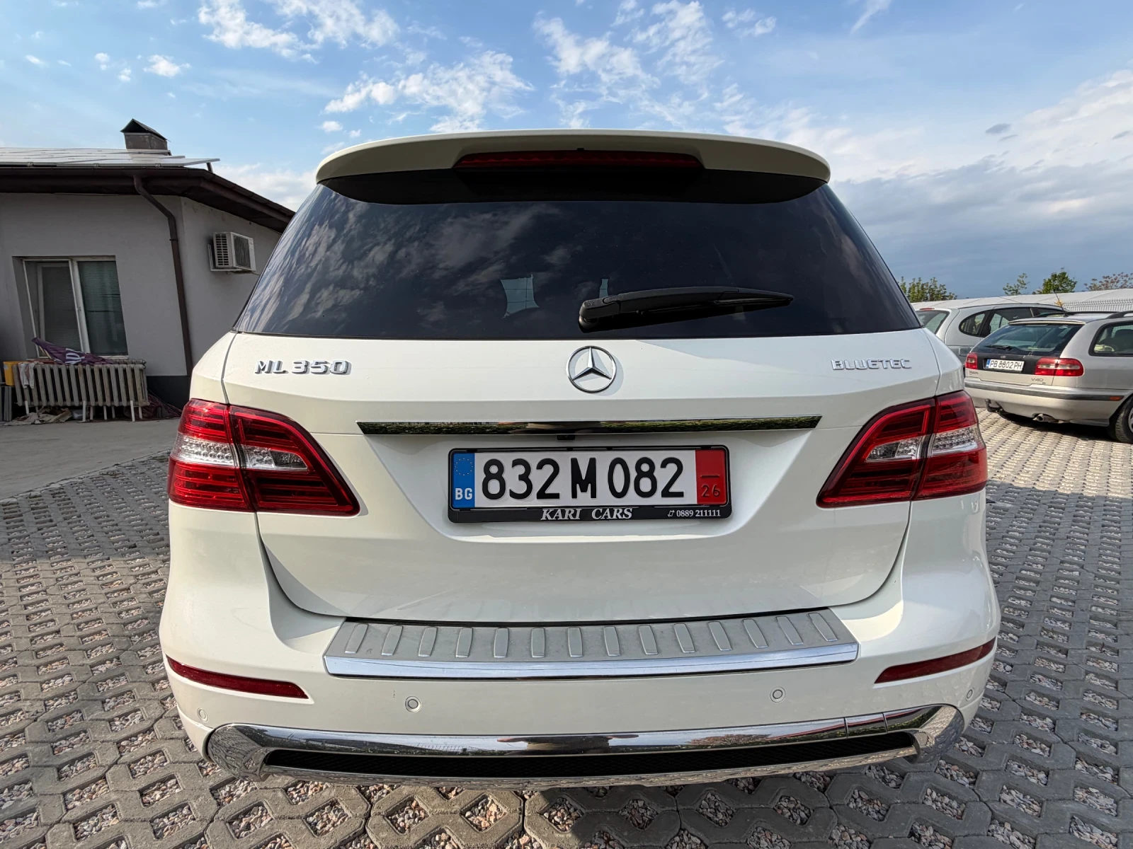 Mercedes-Benz ML 350 AMG = KEYLESS GO = DISTRONIC = PANORAMA = PODGREV , снимка 5 - Автомобили и джипове - 54362866
