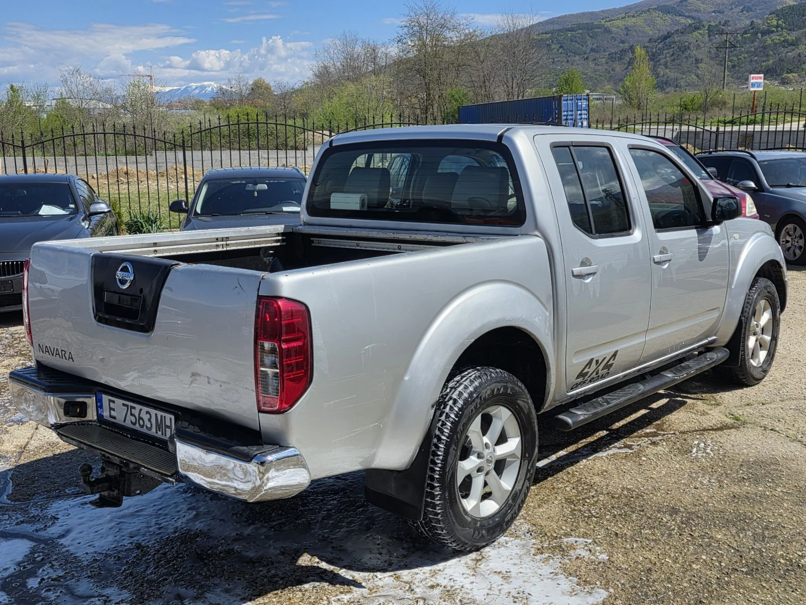 Nissan Navara 2.5 dCi | 174кс | Автоматик | Климатроник , снимка 4 - Автомобили и джипове - 54099158