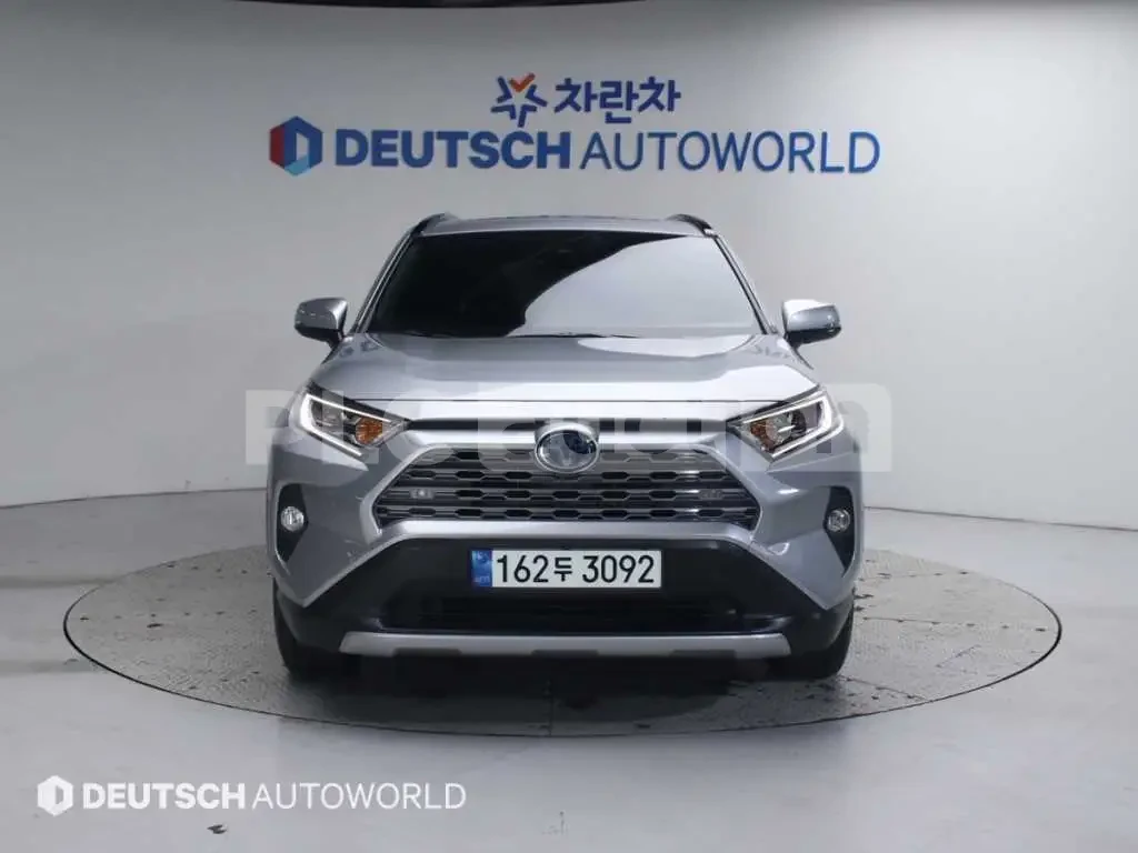 Toyota Rav4 Hybrid AWD| КАМЕРА| ОБДУХ| DIST| ВКЛ.ТЕХНОТЕСТ, снимка 3 - Автомобили и джипове - 55032889