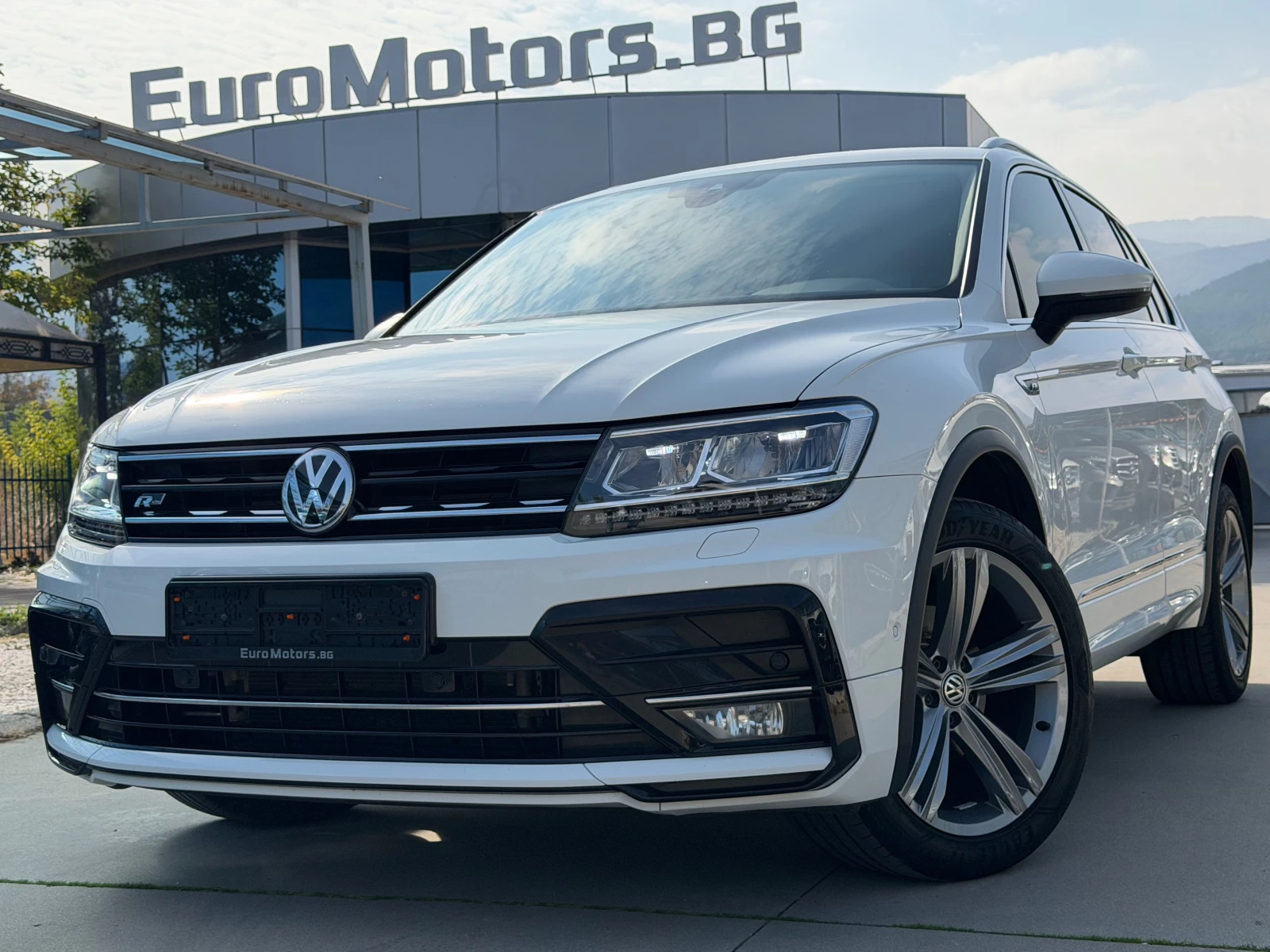 VW Tiguan 2.0TDI, 4-MOTION, R LINE-KATO HOB!!!