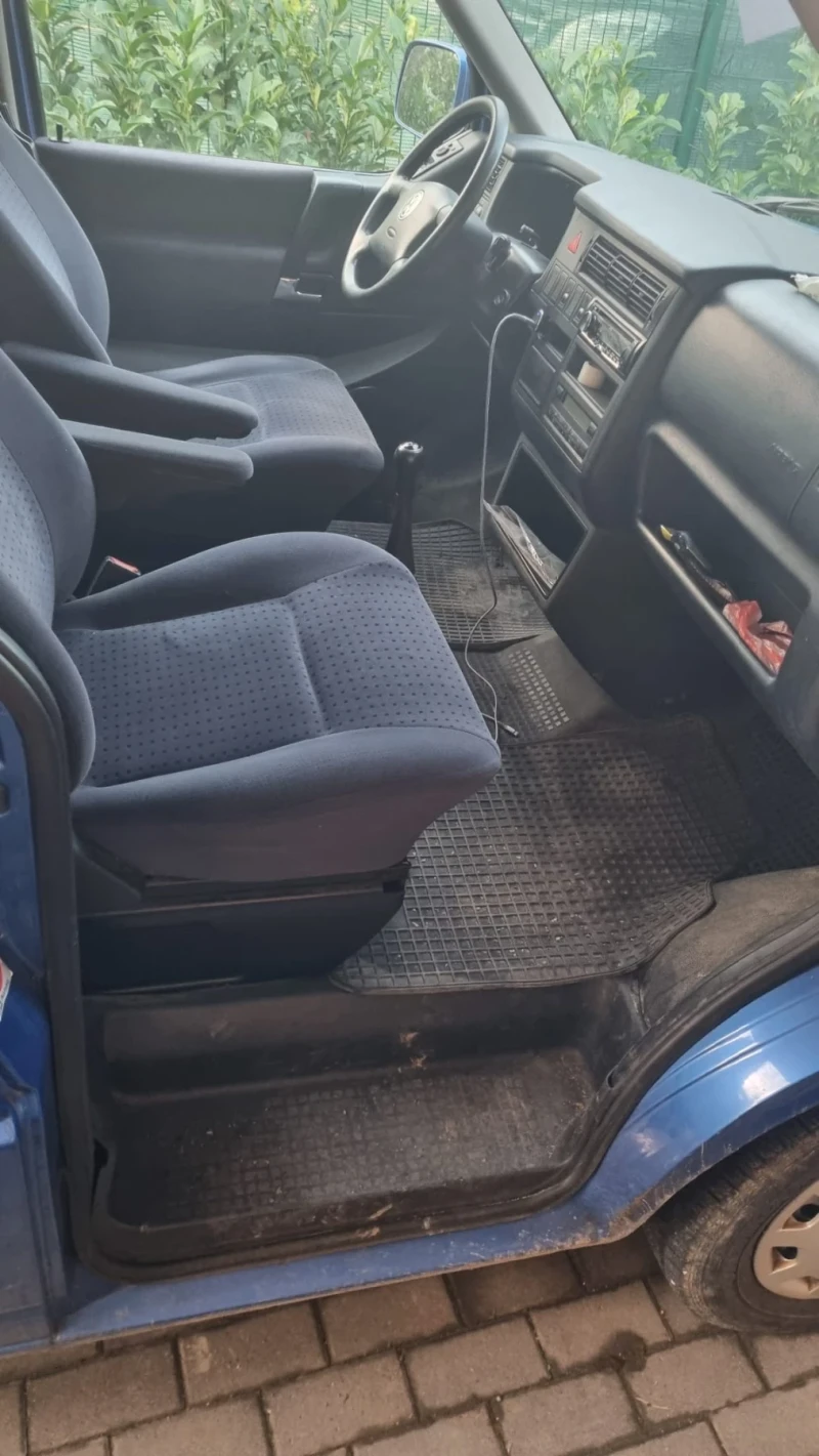 VW T4 Caravelle, снимка 7 - Бусове и автобуси - 52931002