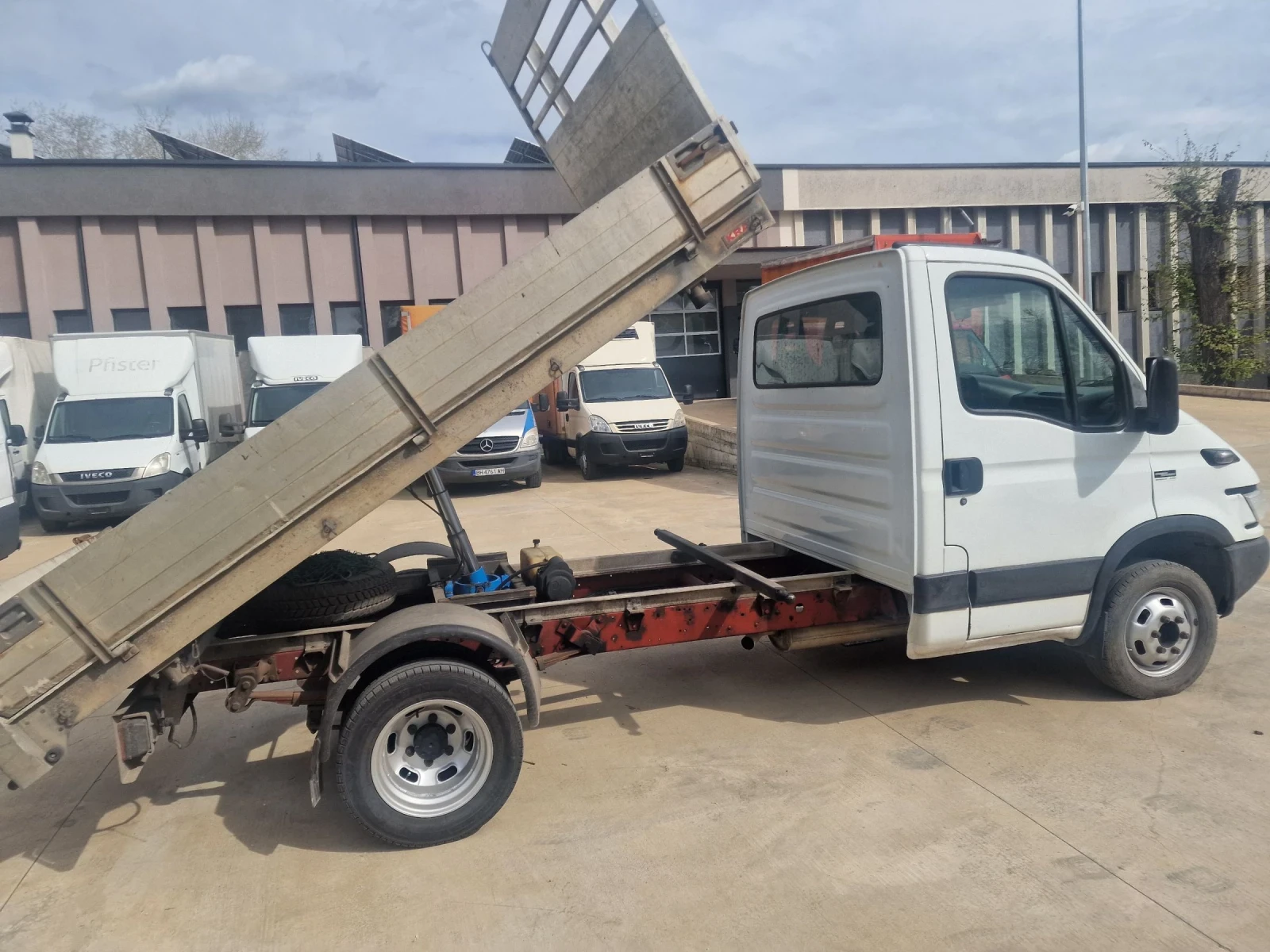 Iveco 35c17 35c14 3.0HPI 3.10M - изображение 7