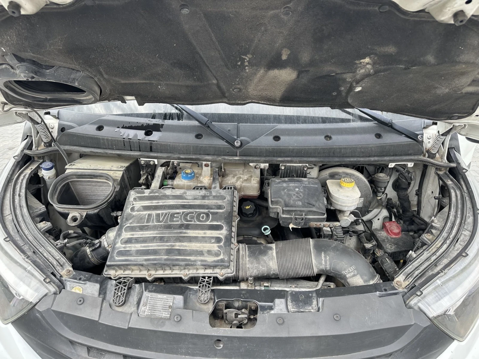 Iveco Daily 35С14, снимка 6 - Бусове и автобуси - 54030565