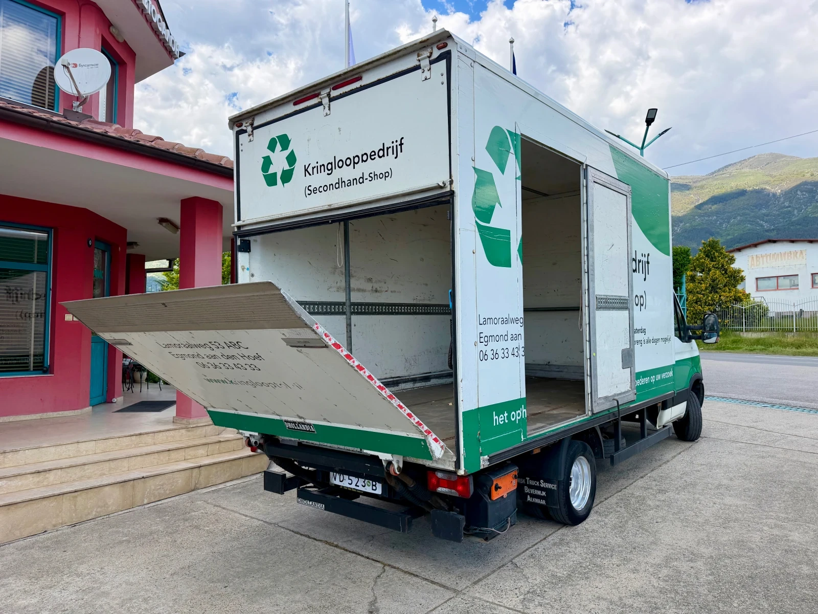 Iveco Daily 35C15* 3.0HPI* Euro5* Климатик* Падащ борд, снимка 10 - Бусове и автобуси - 54426675