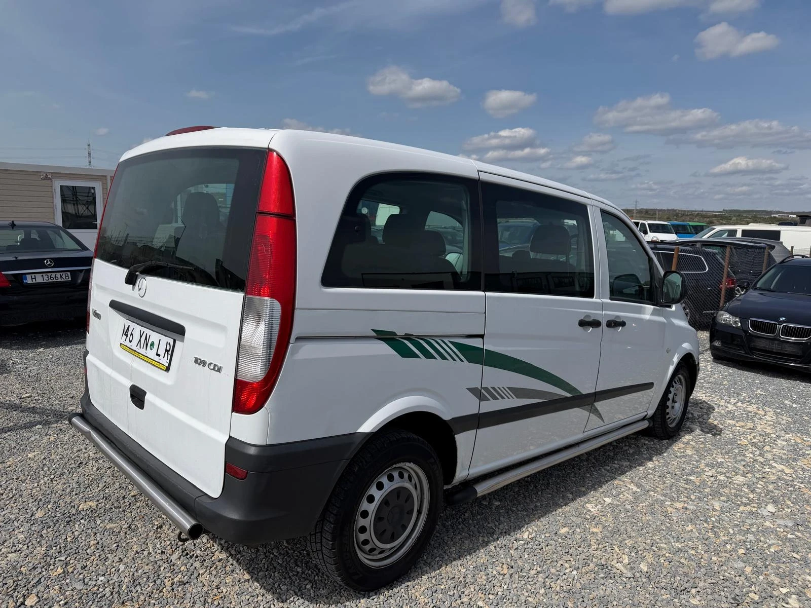 Mercedes-Benz Vito 2.2 Facelift, снимка 7 - Бусове и автобуси - 54515225