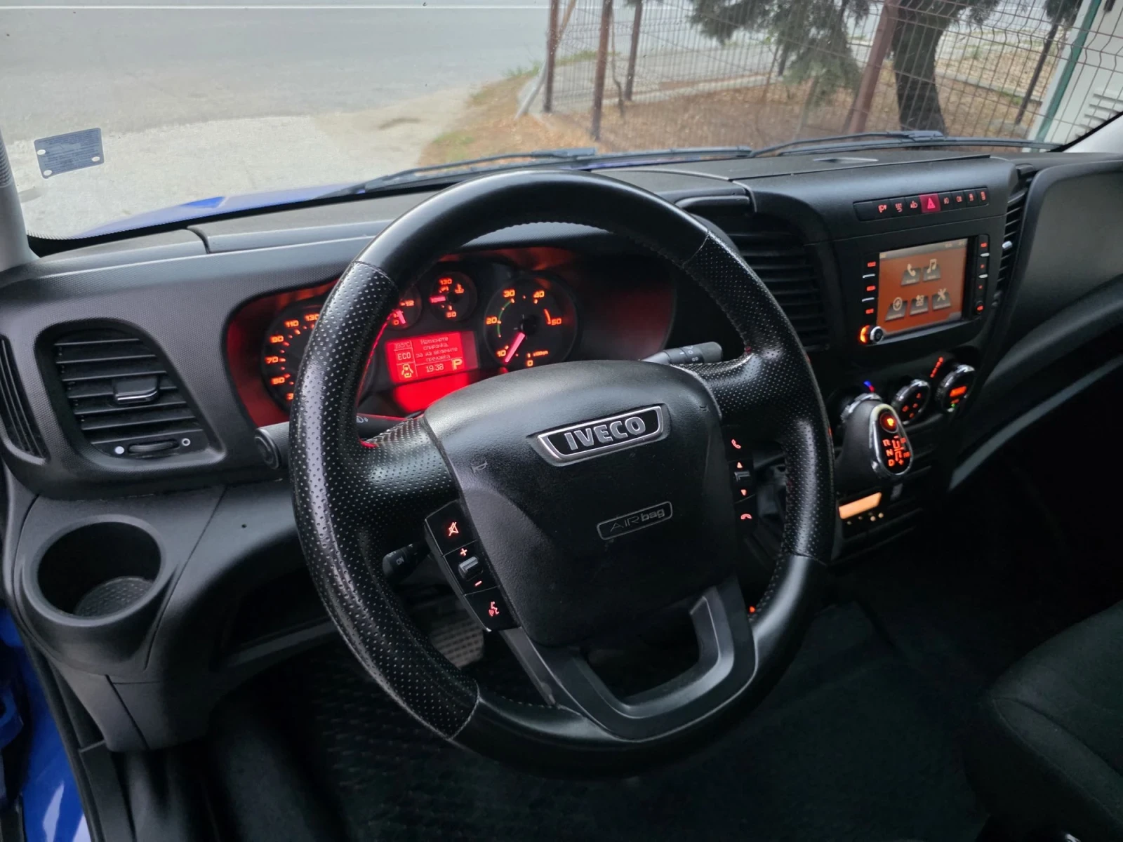 Iveco Daily 35-170 HI-MATIC 4.10, снимка 12 - Бусове и автобуси - 56088978