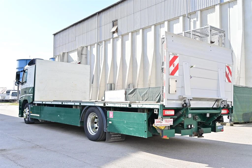 Volvo Fm 330 АДР, теглич, падащ борд, снимка 4 - Камиони - 53914646