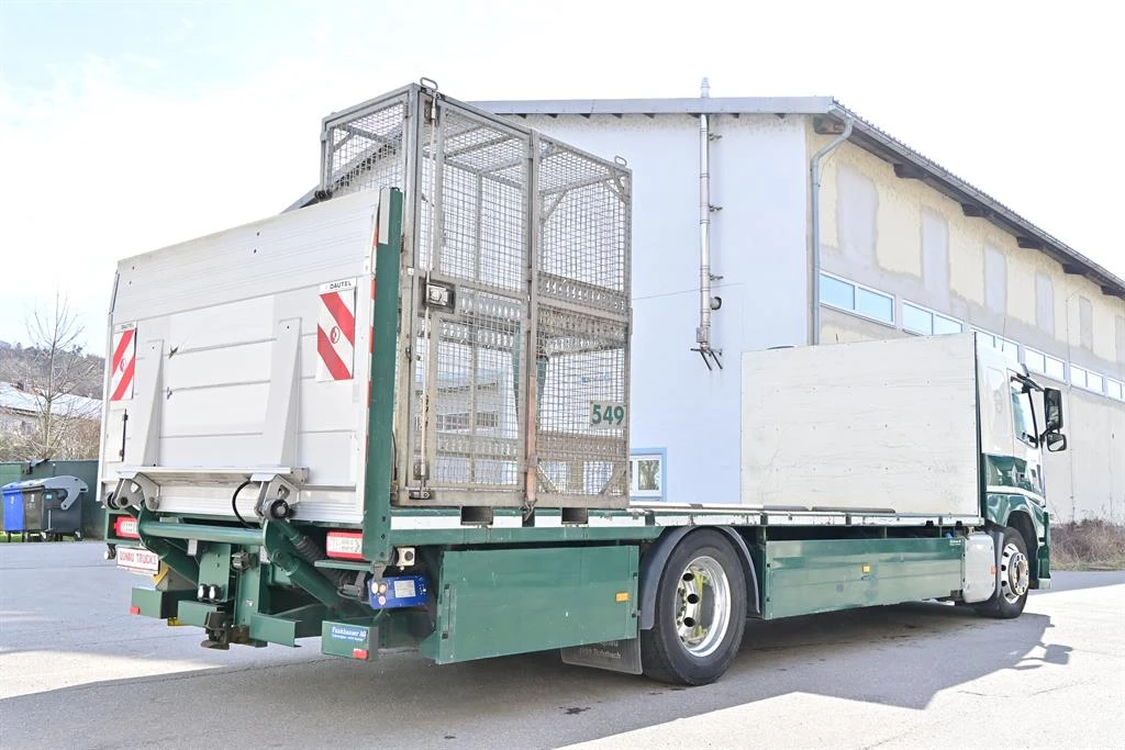 Volvo Fm 330 АДР, теглич, падащ борд, снимка 3 - Камиони - 53914646