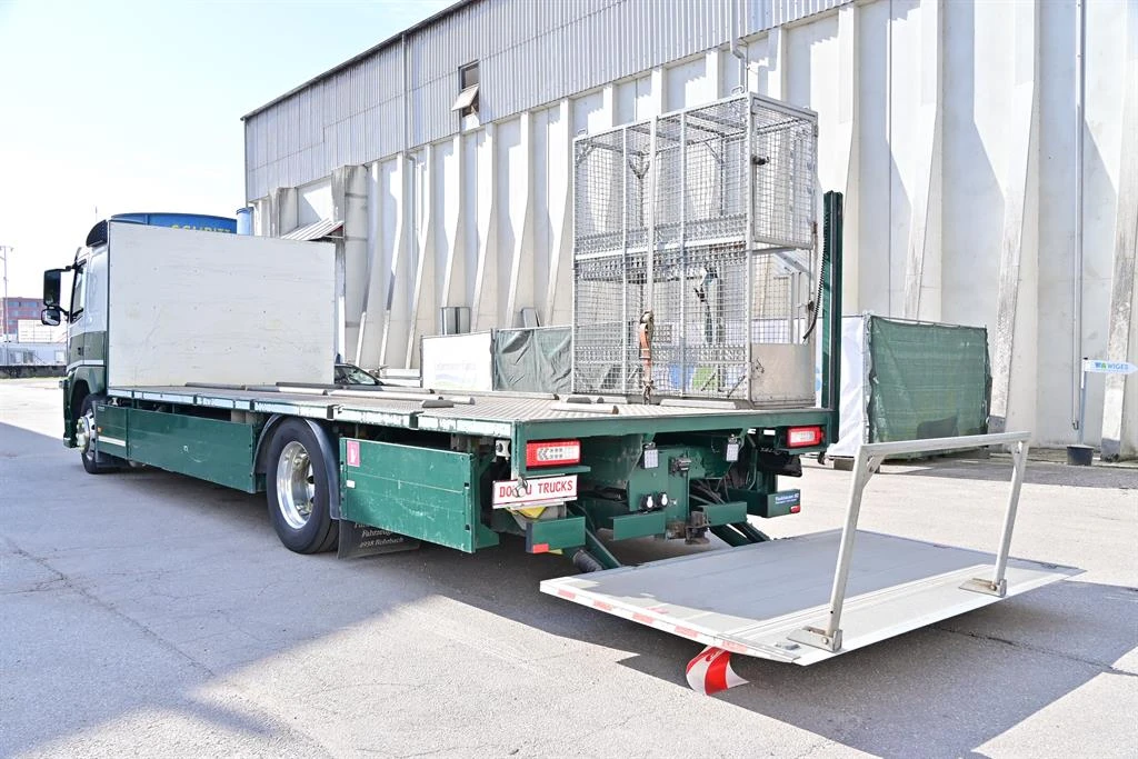 Volvo Fm 330 АДР, теглич, падащ борд, снимка 6 - Камиони - 53914646