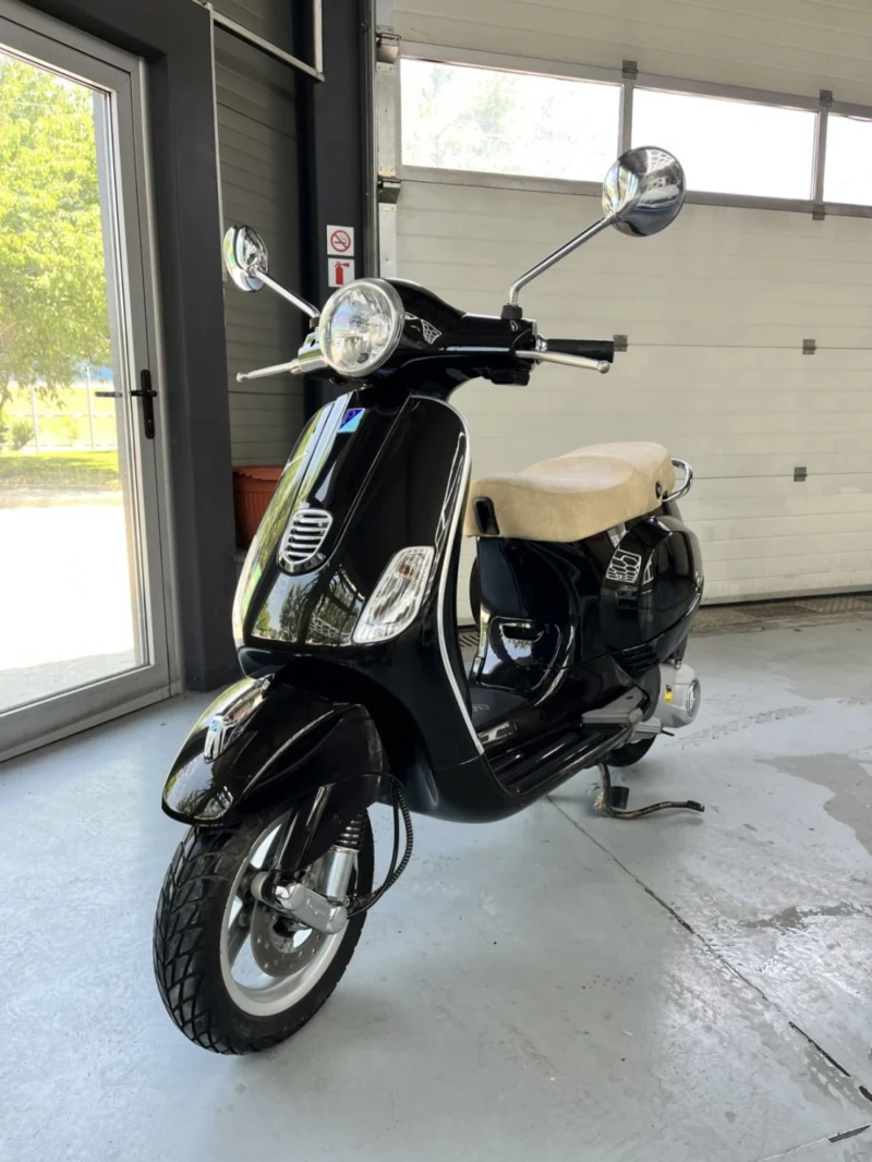 Vespa 150 Vespa LX151