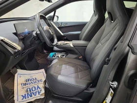 BMW iX  XDRIVE50 * 360 КАМЕРИ* ОБДУХВАНЕ* 2 КЛЮЧА* CARFAX, снимка 9