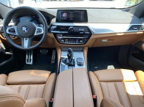 BMW 6 GT 630d Carplay*Теглич*печка*камера*завиващ з. мост, снимка 13 - Автомобили и джипове - 42820987