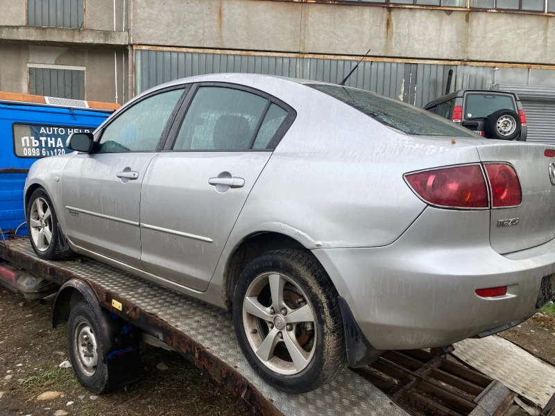 Mazda 3 1.6hdi, снимка 16 - Автомобили и джипове - 35984458