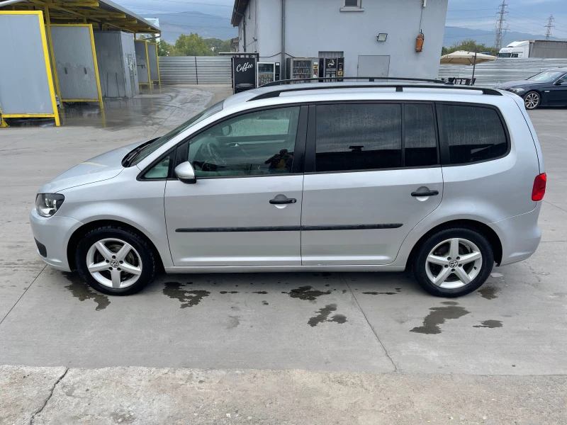 VW Touran, снимка 4 - Автомобили и джипове - 42351076