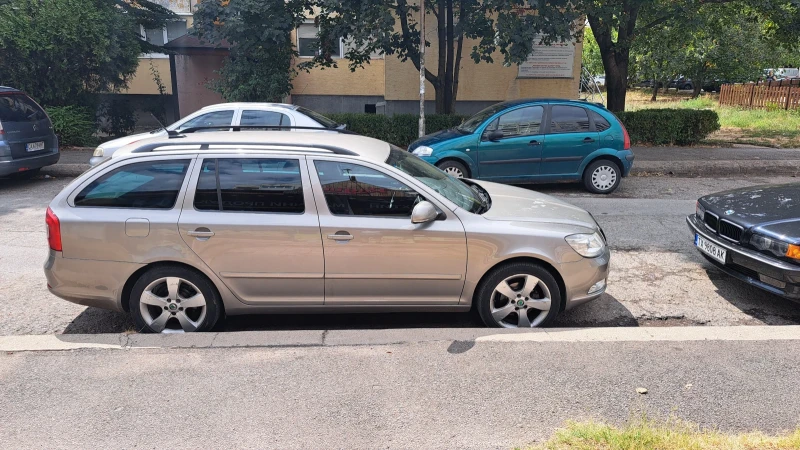 Skoda Octavia, снимка 2 - Автомобили и джипове - 47044553