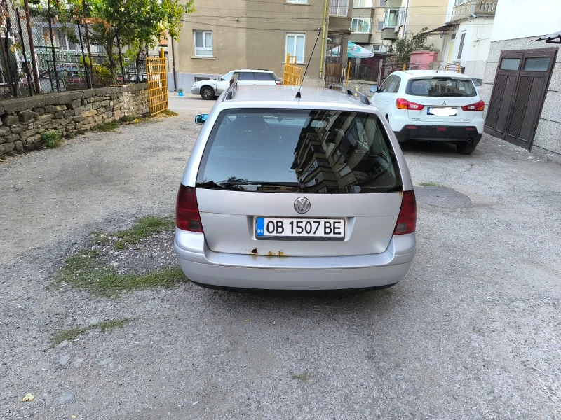 VW Bora, снимка 8 - Автомобили и джипове - 47383760