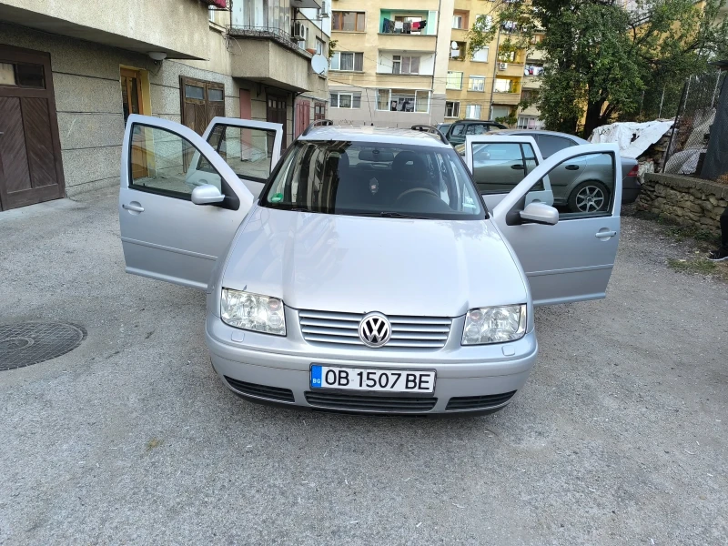 VW Bora, снимка 1 - Автомобили и джипове - 47383760