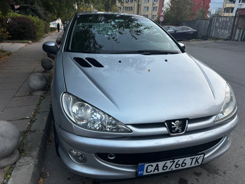 Peugeot 206, снимка 1 - Автомобили и джипове - 47786736