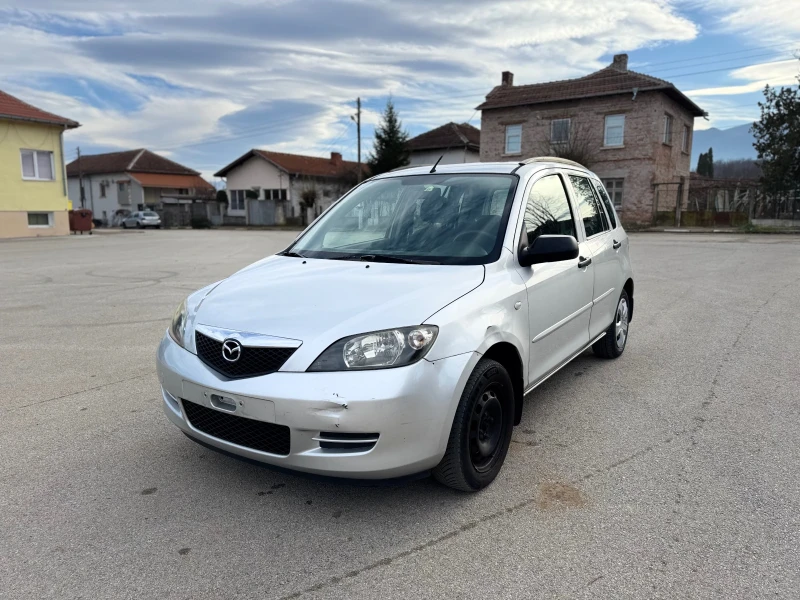 Mazda 2 1.3I, снимка 8 - Автомобили и джипове - 48870621