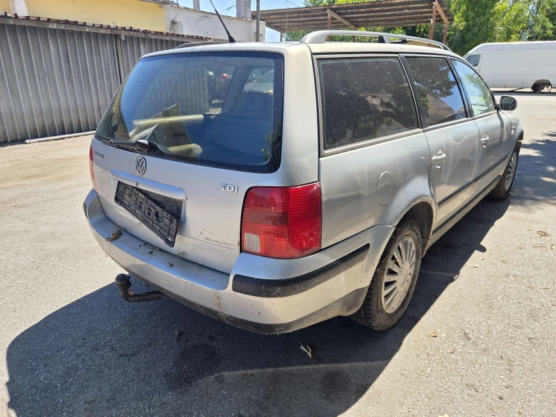 VW Passat 1.9PD 116к.с. 6ск., снимка 2 - Автомобили и джипове - 51556253