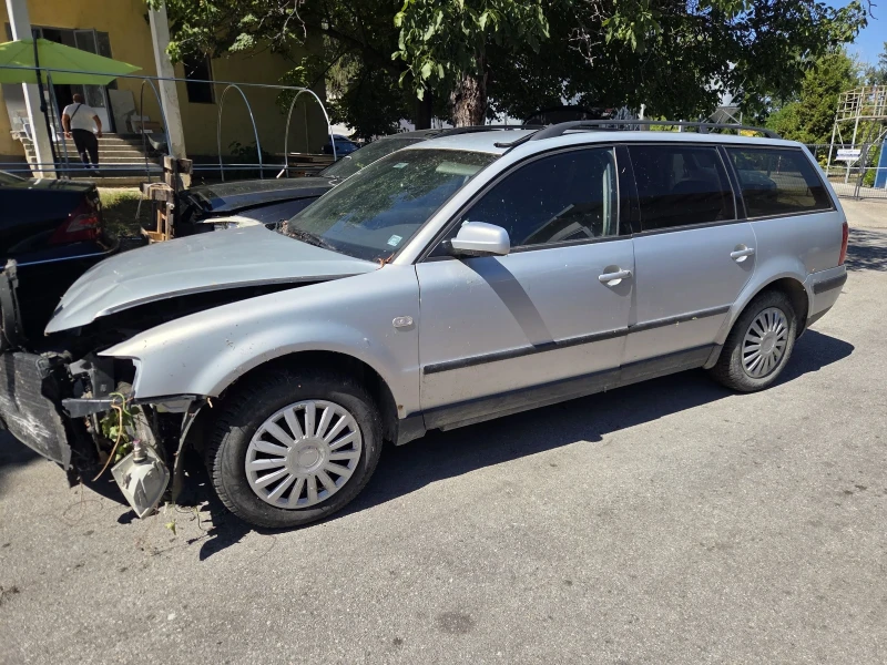 VW Passat 1.9PD 116к.с. 6ск., снимка 6 - Автомобили и джипове - 51556253