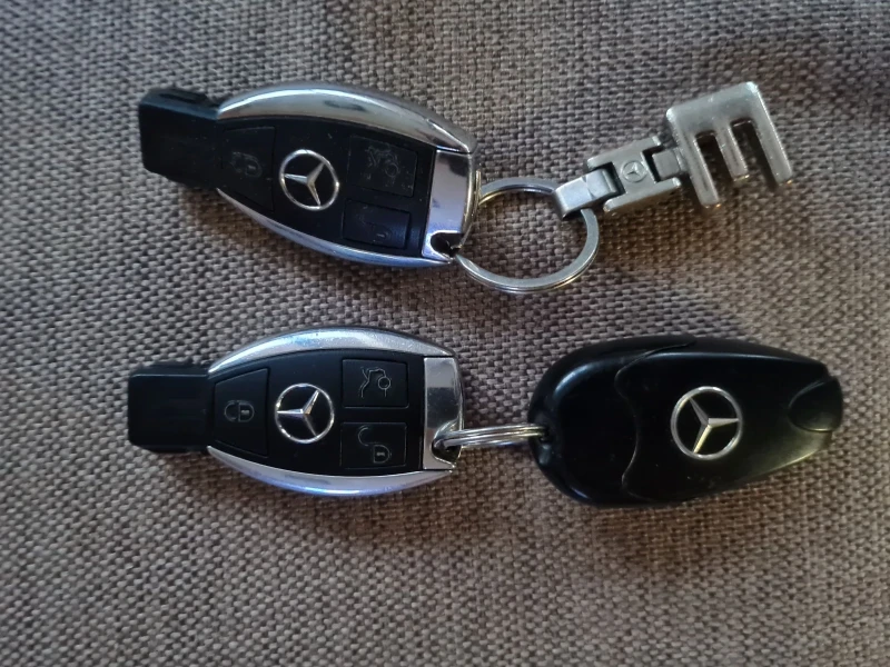 Mercedes-Benz E 220 212 Faselift Blutek, снимка 9 - Автомобили и джипове - 52685784