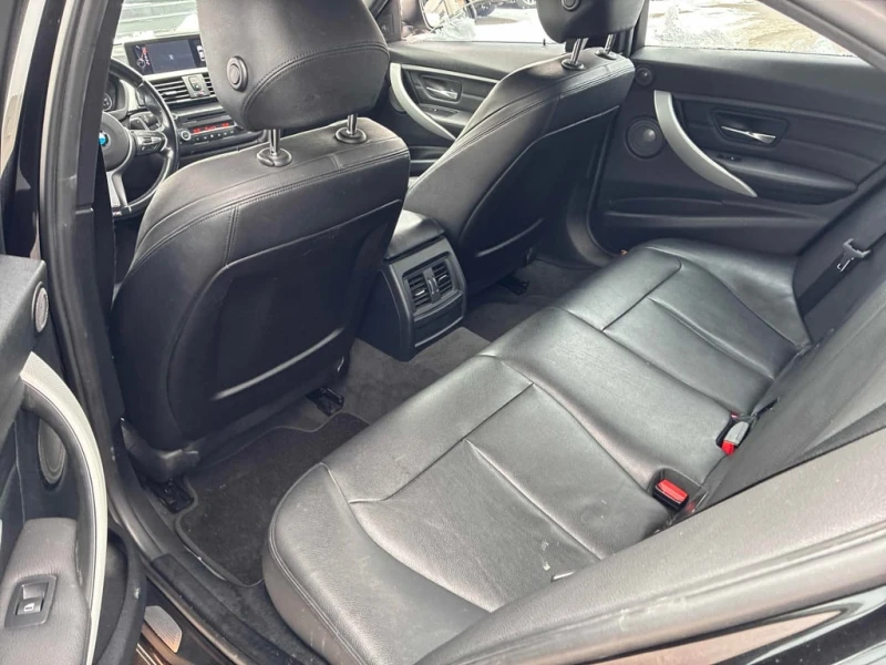 BMW 335 2015 XDRIVE M PACK * БЕЗ ПЪРВОНАЧАЛНА ВНОСКА* , снимка 11 - Автомобили и джипове - 53091412