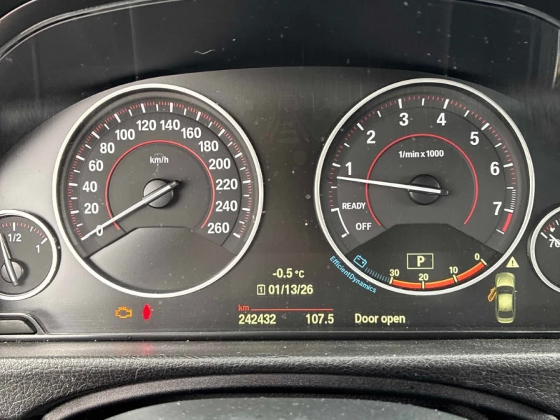 BMW 335 2015 XDRIVE M PACK * БЕЗ ПЪРВОНАЧАЛНА ВНОСКА* , снимка 8 - Автомобили и джипове - 53091412